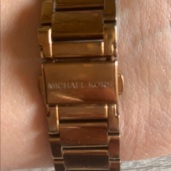 ? Gold Michael Kors Watch- Rose Gold